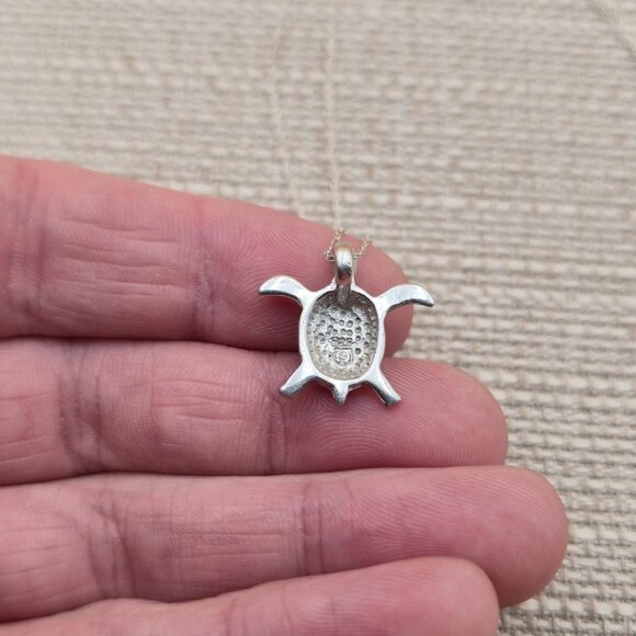 19 Inch Sterling Silver Blue Opal Cute Turtle Pendant Necklace A5958 - Picture 5 of 8